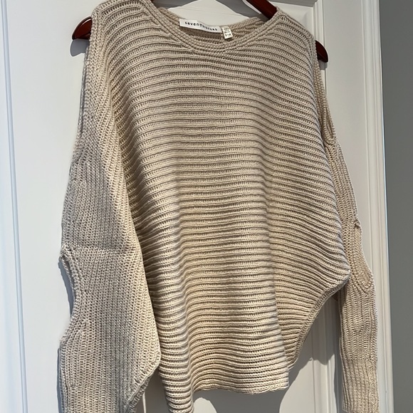 M Boutique knit sweater - Picture 4 of 5